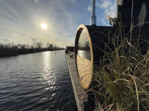 NEW - Private Residence with Sauna - on a lake near Amsterdam